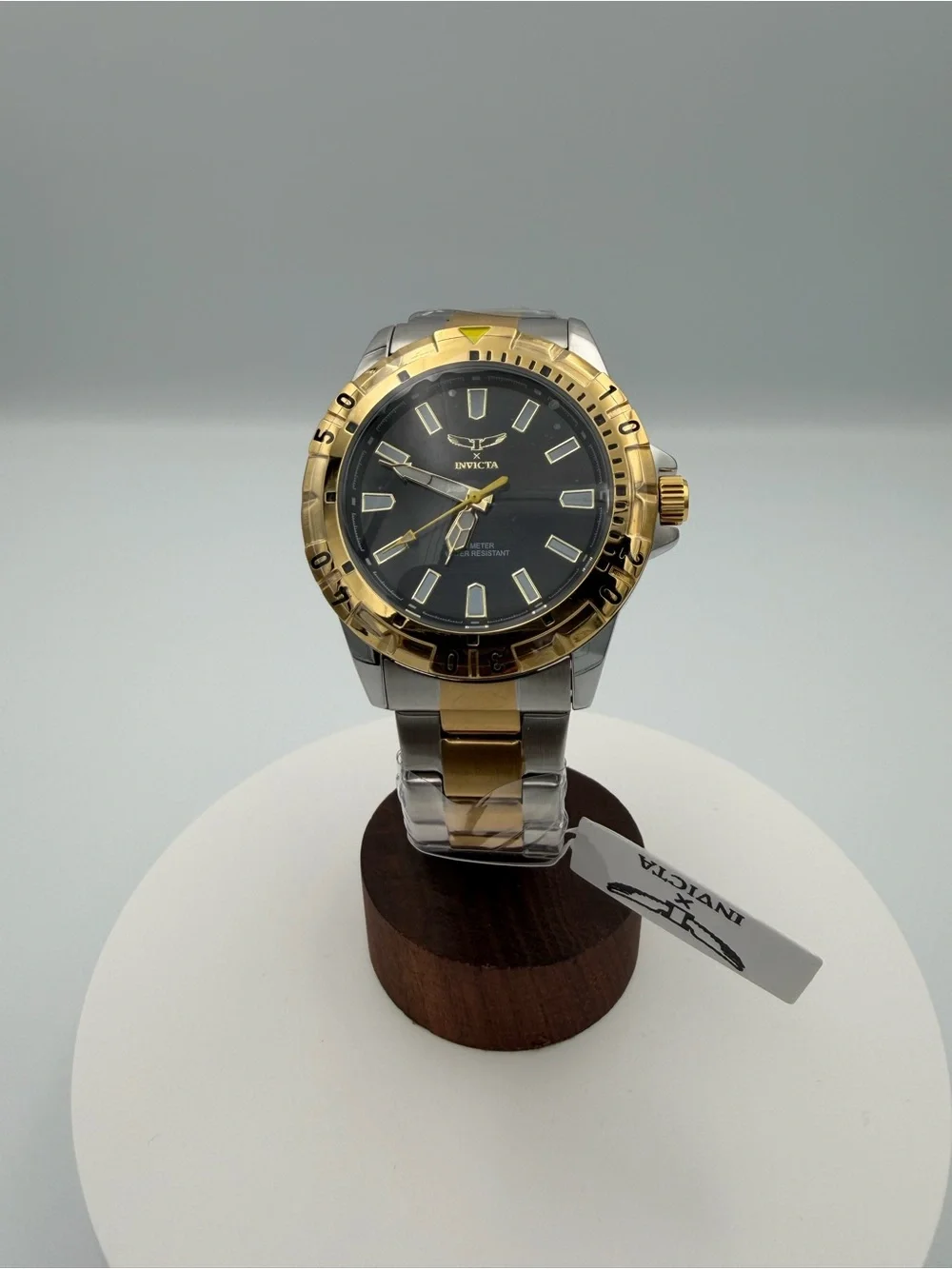 Invicta Specialty 69037 Men’s Two-Tone Quartz Watch 42mm With Box